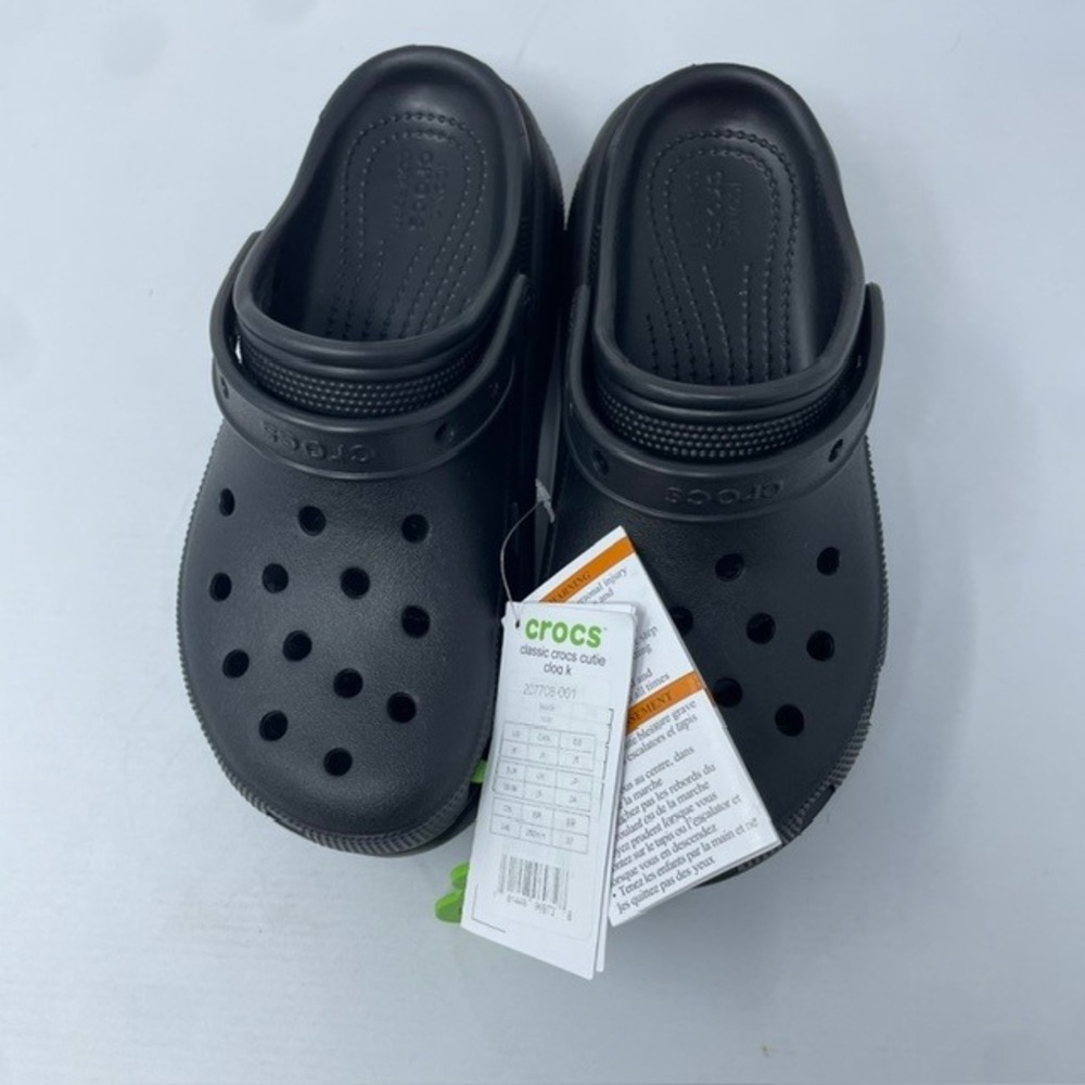 Crocs Classic Cutie Clog K Black Platform Sandals Kids Size J6 207708-001 NWT